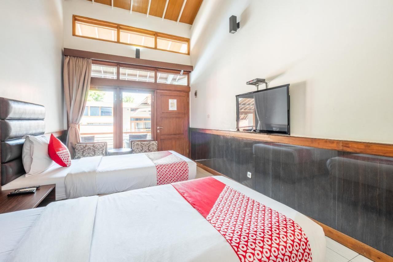Oyo 1210 Nice Guesthouse Bandung Exterior foto